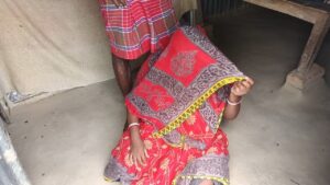 Gaon ki desi bhabhi ki chudai ki